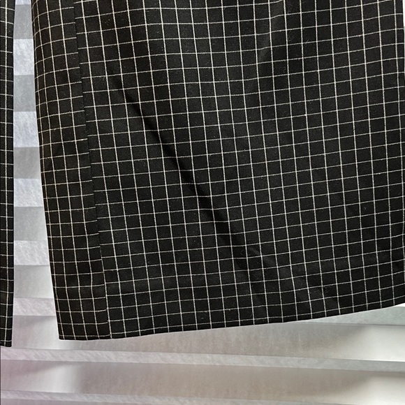Anne Klein Women's Black Checkered Trousers - Picture 7 of 10